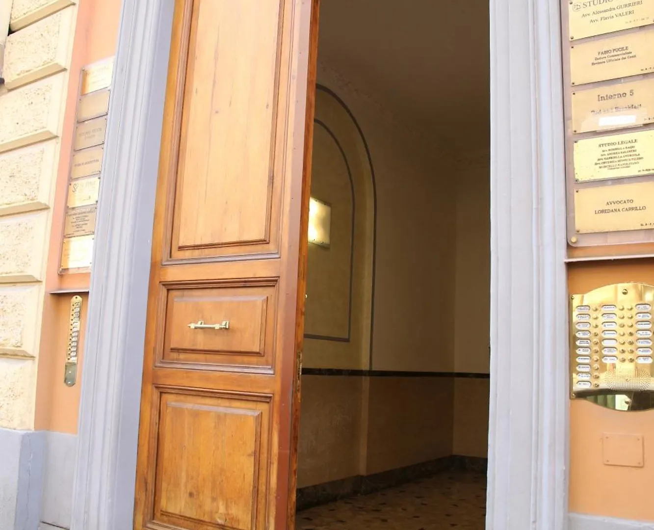Emma And Livia'S Vatican Suite 1 Rome